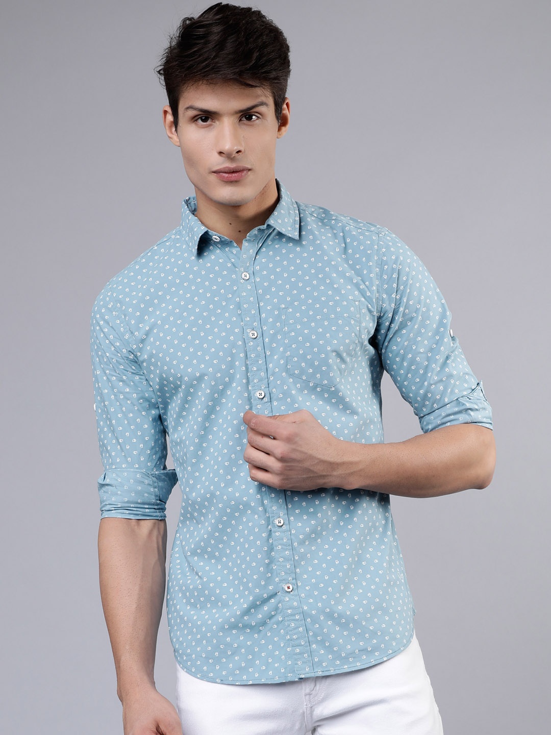 

LOCOMOTIVE Men Blue & White Slim Fit Printed Casual Shirt
