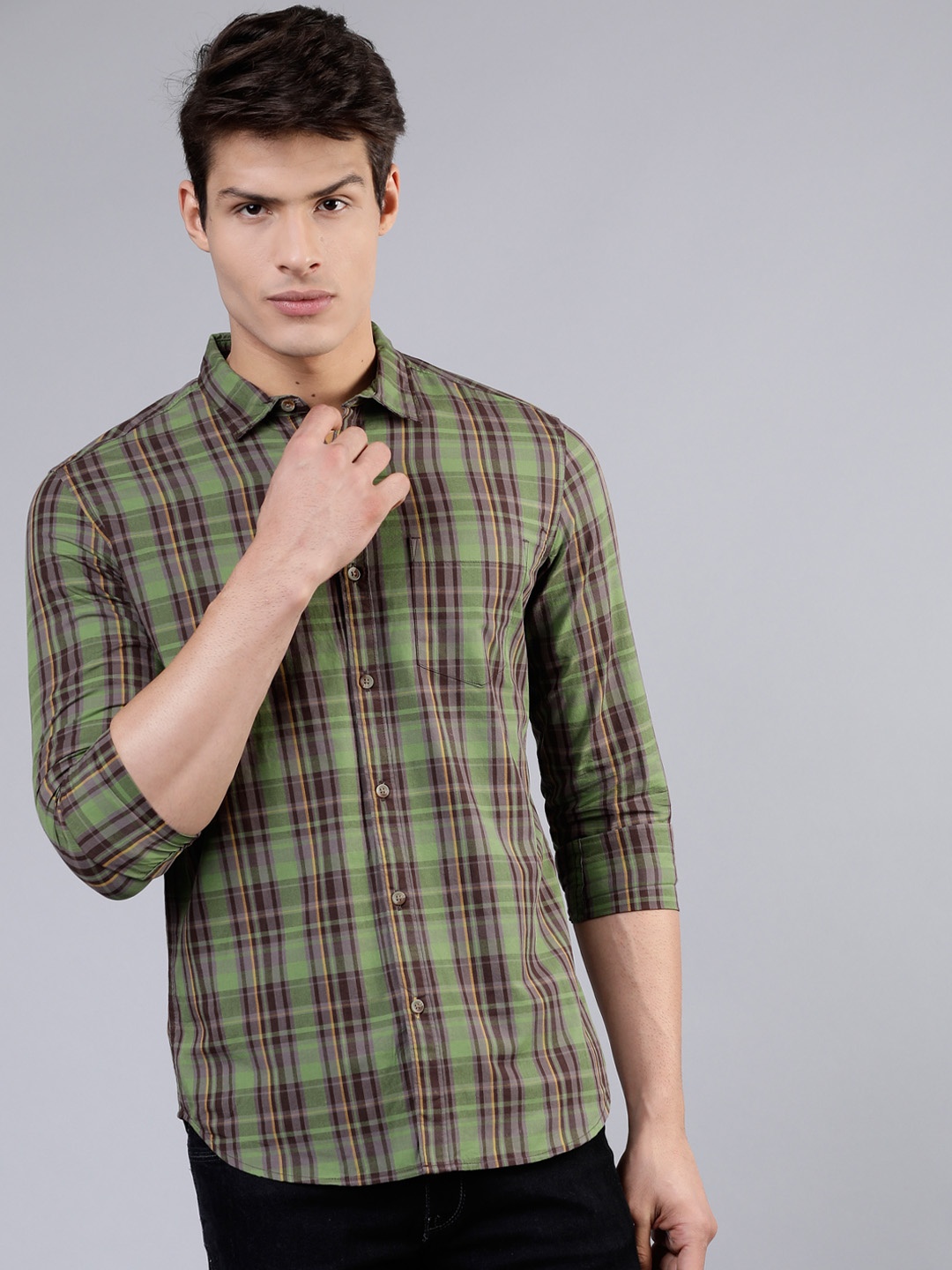 

HIGHLANDER Men Olive Green & Brown Slim Fit Checked Casual Shirt
