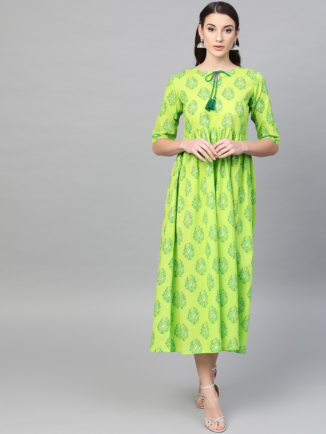 

GERUA Women Green & Silver Printed Maxi Dress