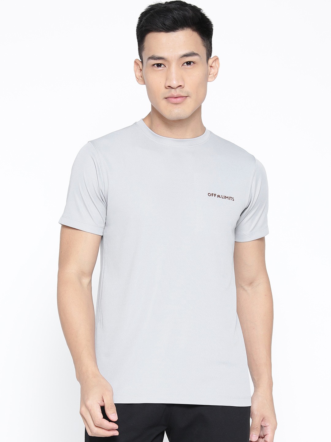 

OFF LIMITS Men Grey Solid Round Neck T-shirt