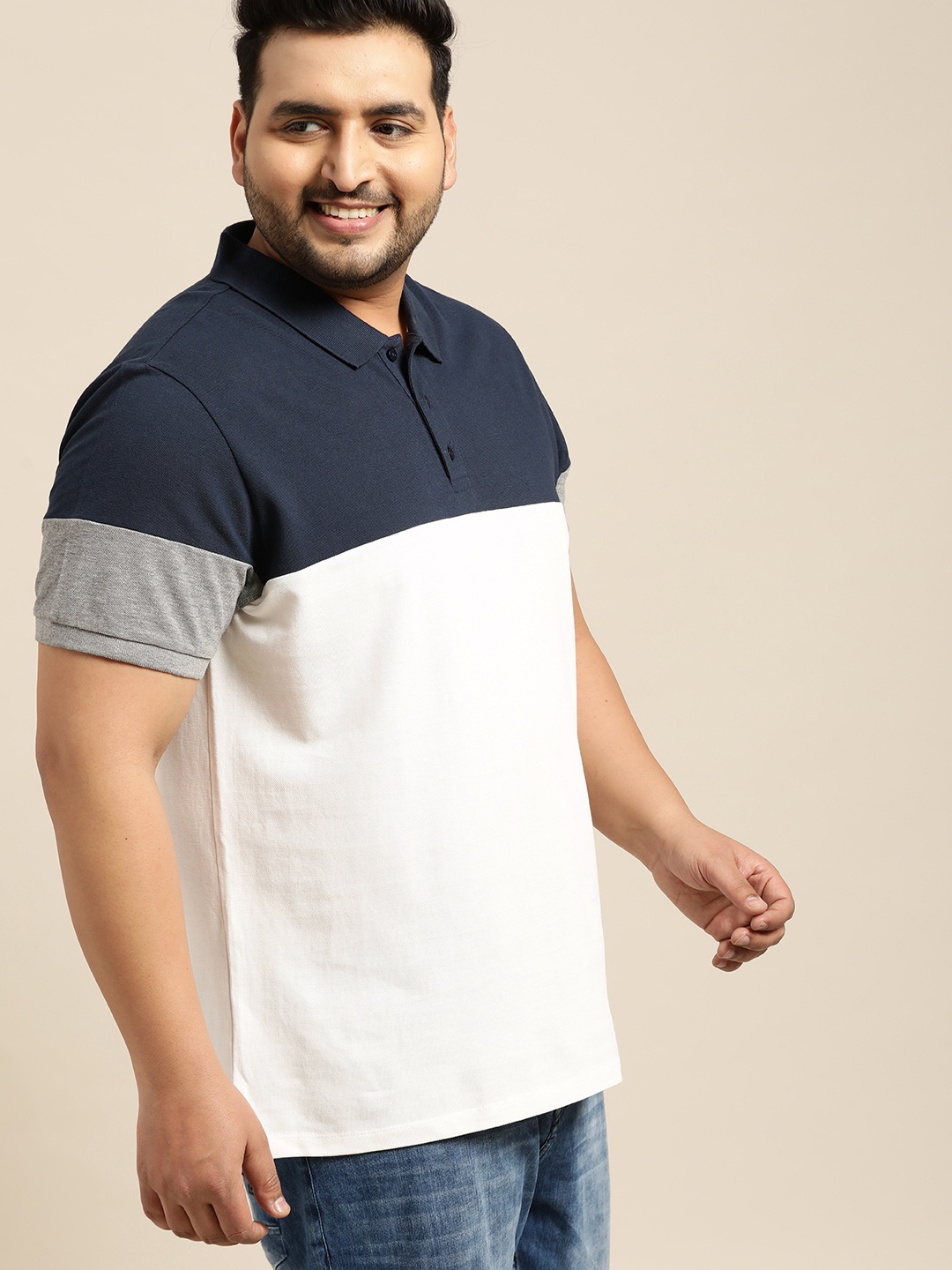 

Sztori Plus Size Men White Navy Blue Colourblocked Polo Collar Pure Cotton T-shirt