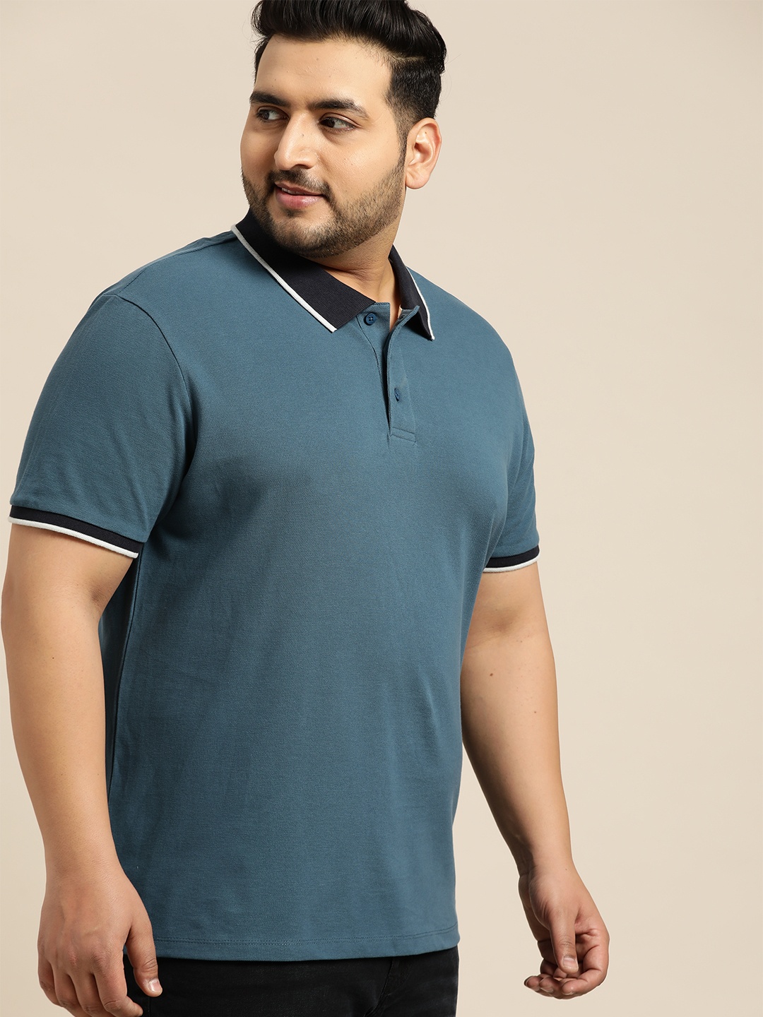

Sztori Plus Size Men Teal Solid Polo Collar T-shirt