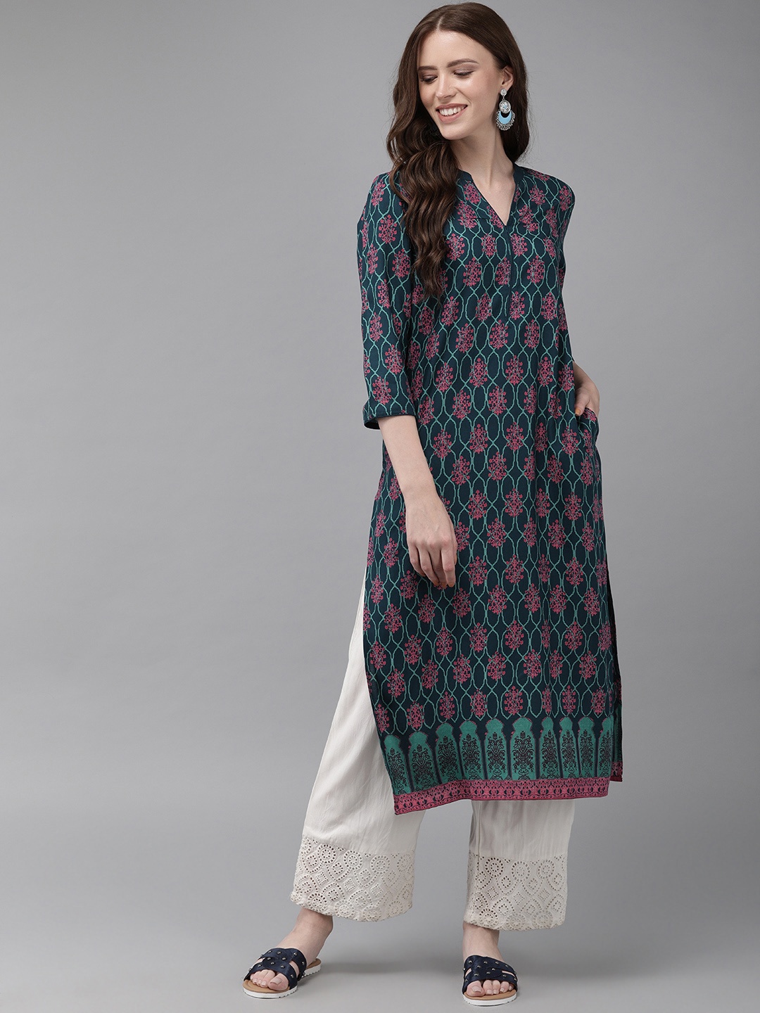 

Anouk Women Navy Blue & Green Floral Printed Straight Kurta