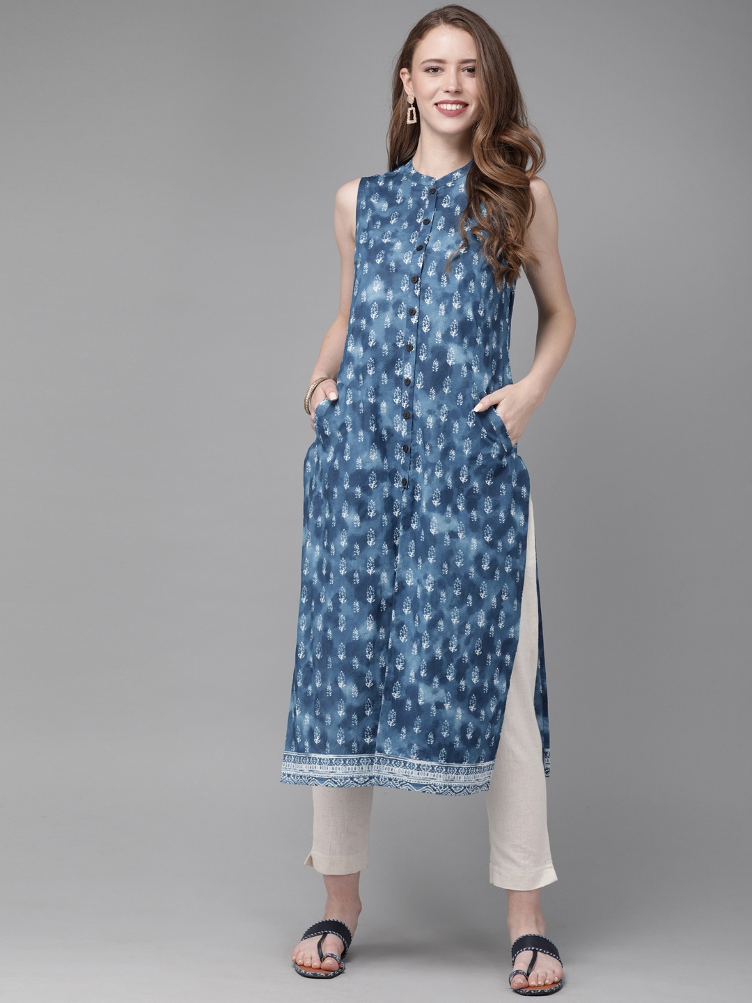

Anouk Women Teal Blue & White Printed Straight Kurta
