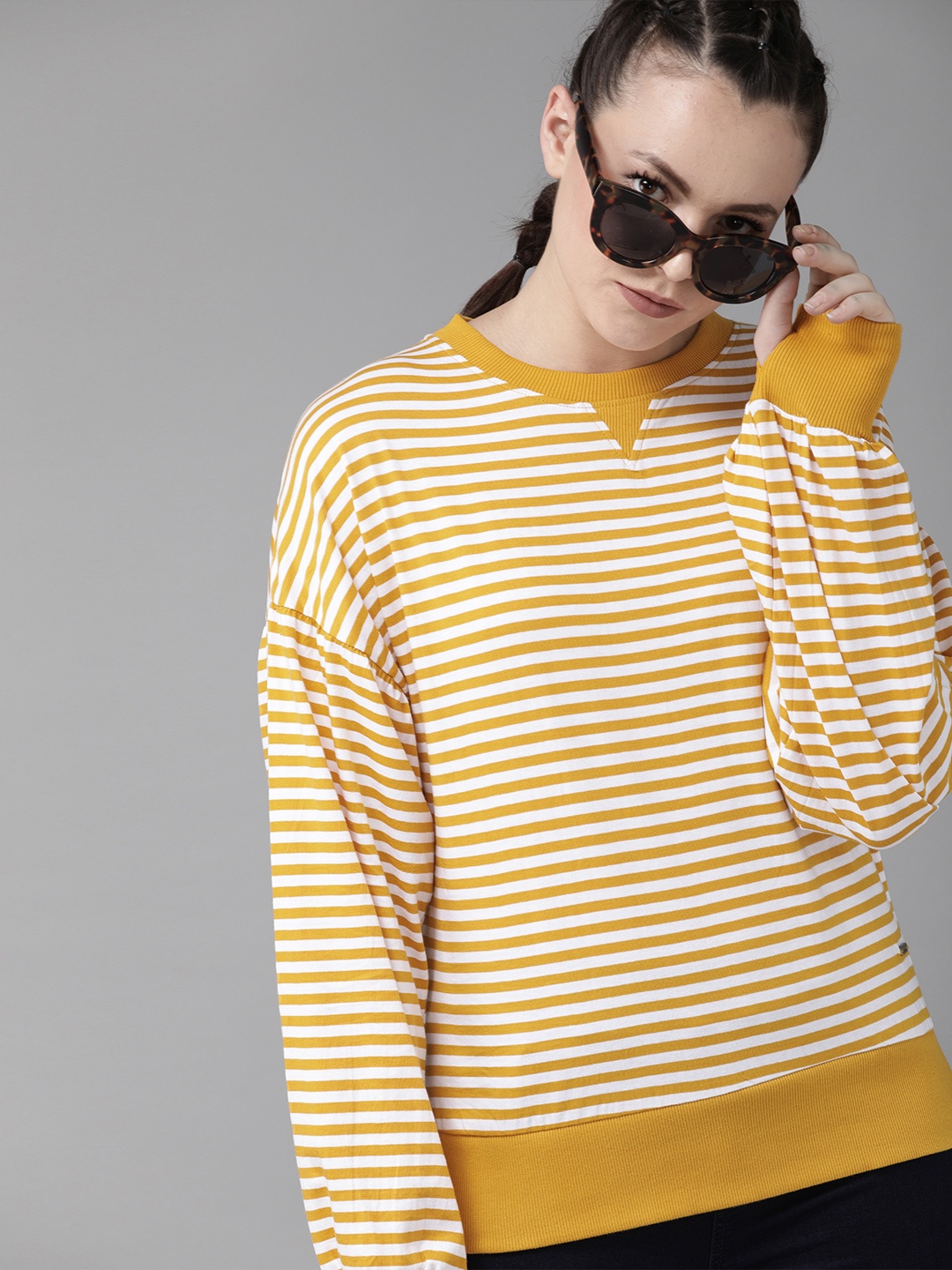 

The Roadster Lifestyle Co Women Mustard Yellow & White Striped Top