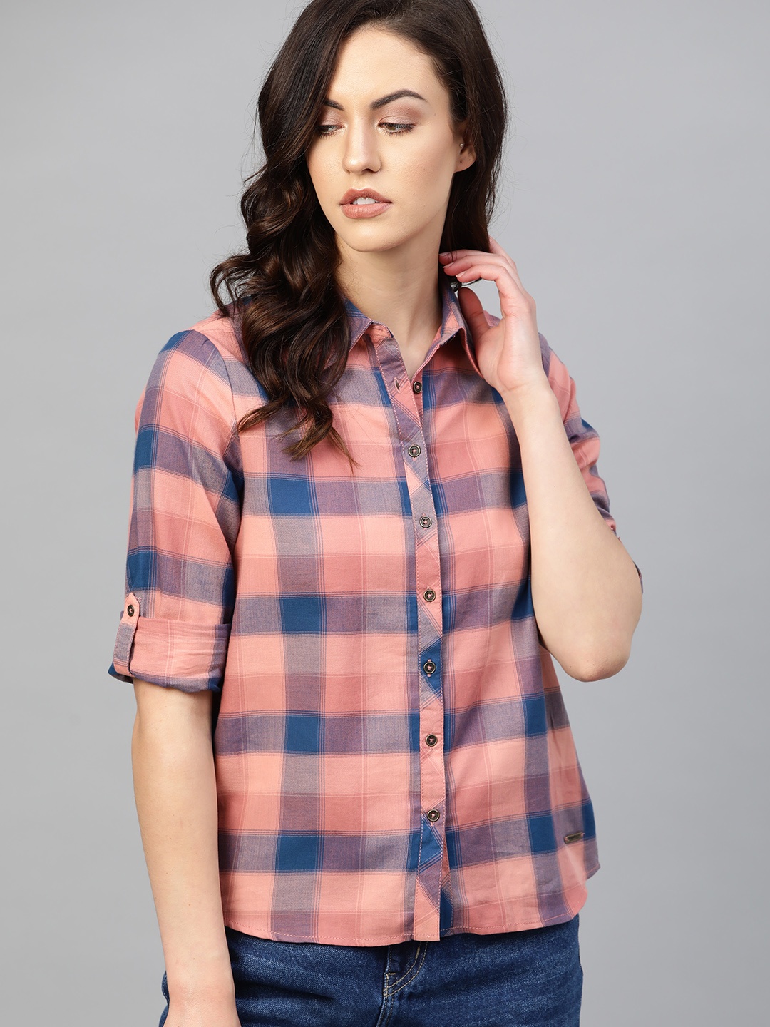 

The Roadster Lifestyle Co Women Peach-Coloured & Blue Checked Casual Shirt