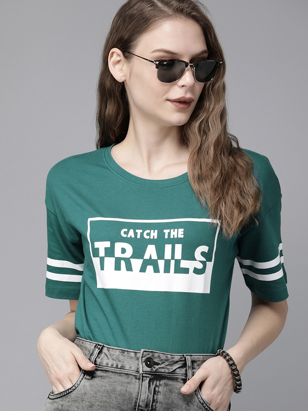 

The Roadster Lifestyle Co Women Green Printed Round Neck Pure Cotton T-shirt