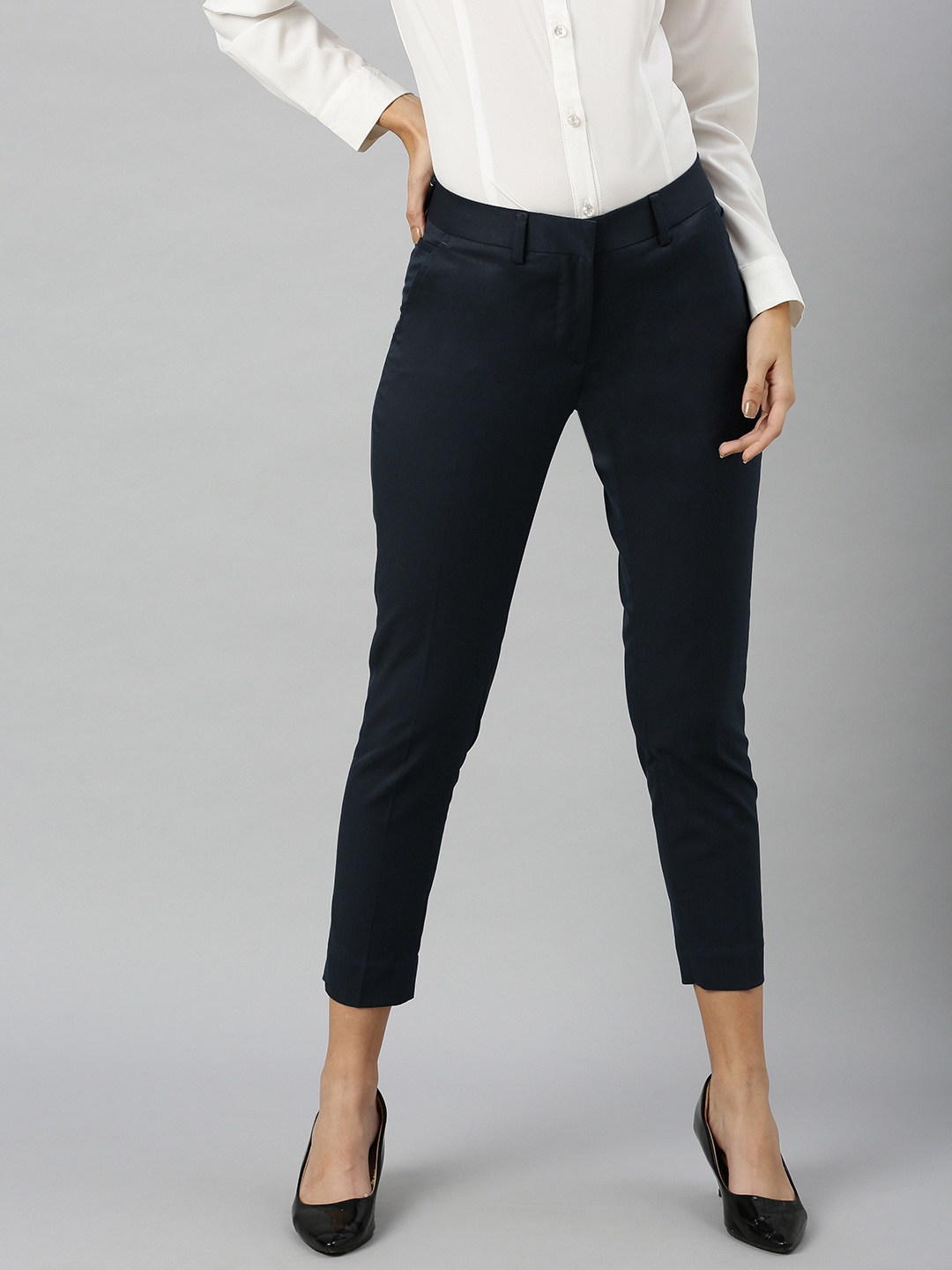 

Park Avenue Women Navy Blue Smart Slim Fit Regular Cropped Trousers