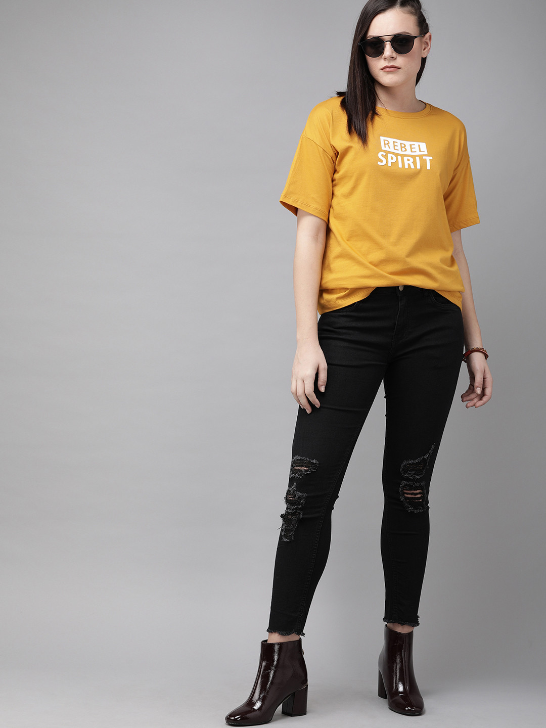 

The Roadster Lifestyle Co Women Mustard Yellow Printed Round Neck Pure Cotton T-shirt