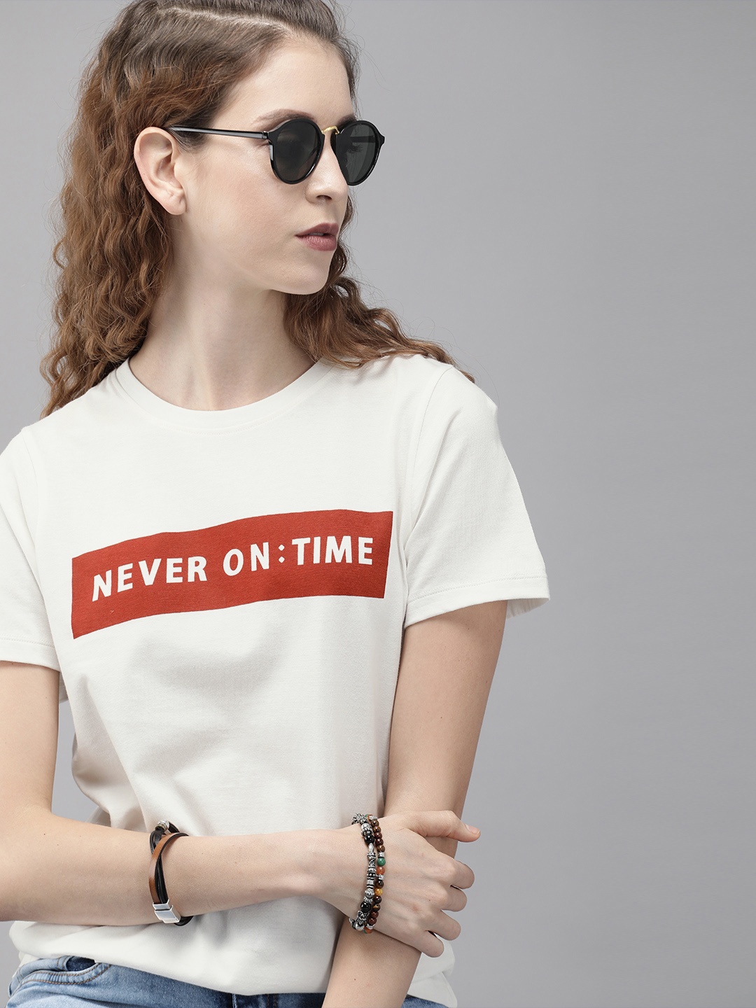 

The Roadster Lifestyle Co Women White Printed Round Neck Pure Cotton T-shirt