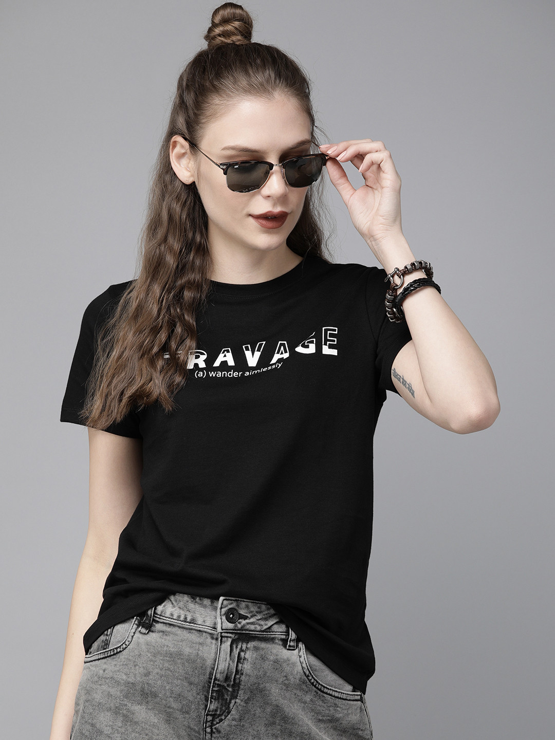

The Roadster Lifestyle Co Women Black Printed Round Neck Pure Cotton T-shirt