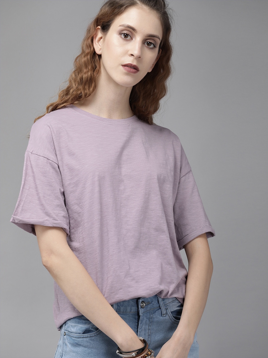 

Roadster Women Purple Solid Boxy Fit T-shirt