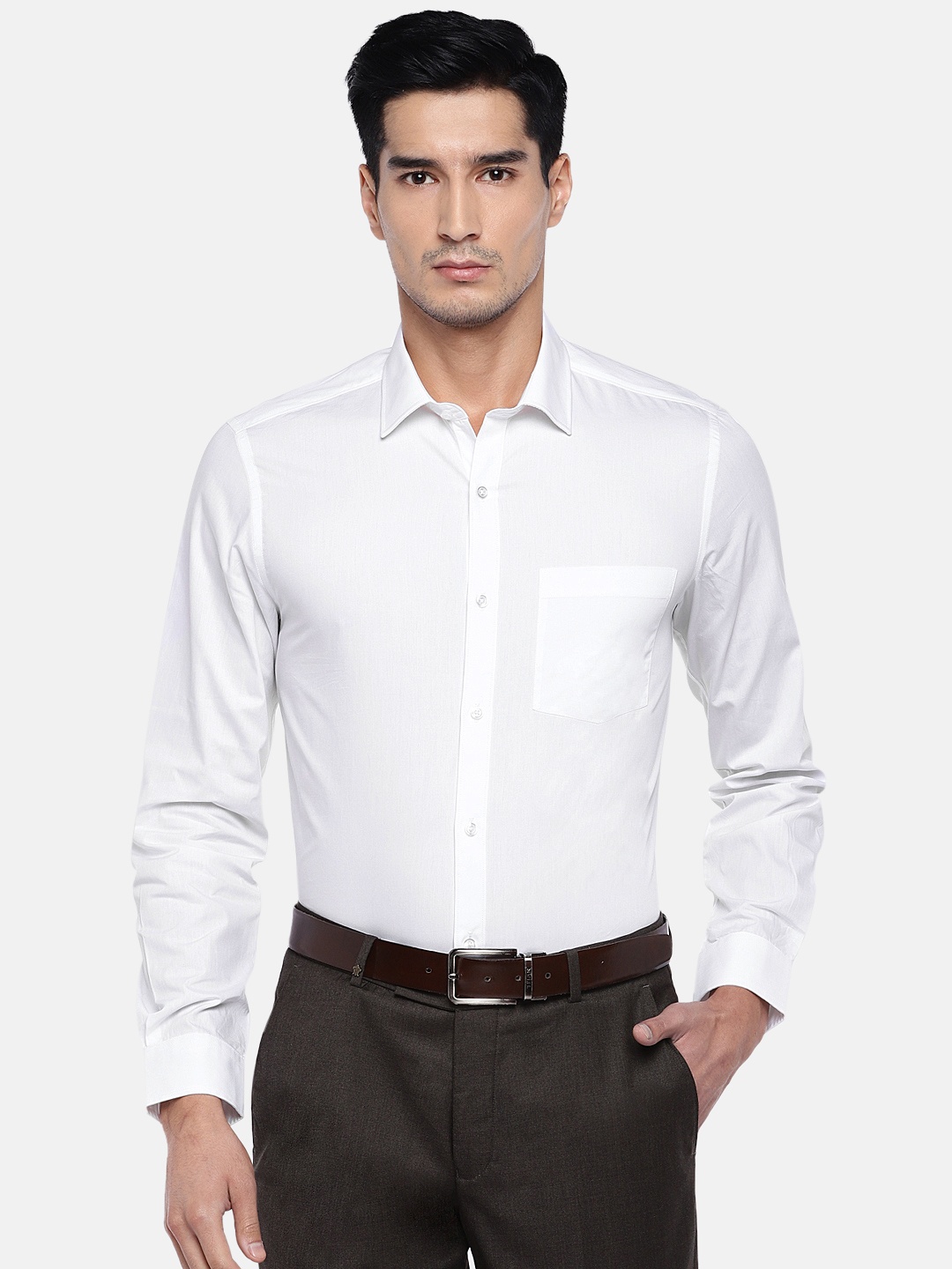 

Turtle Men White Relaxed Slim Fit Solid Formal Shirt