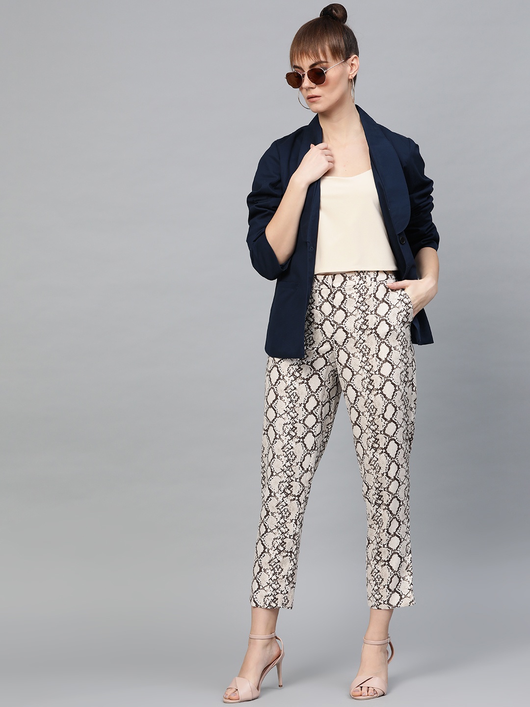 

Popnetic Women Navy Blue Solid Casual Pure Cotton Blazer