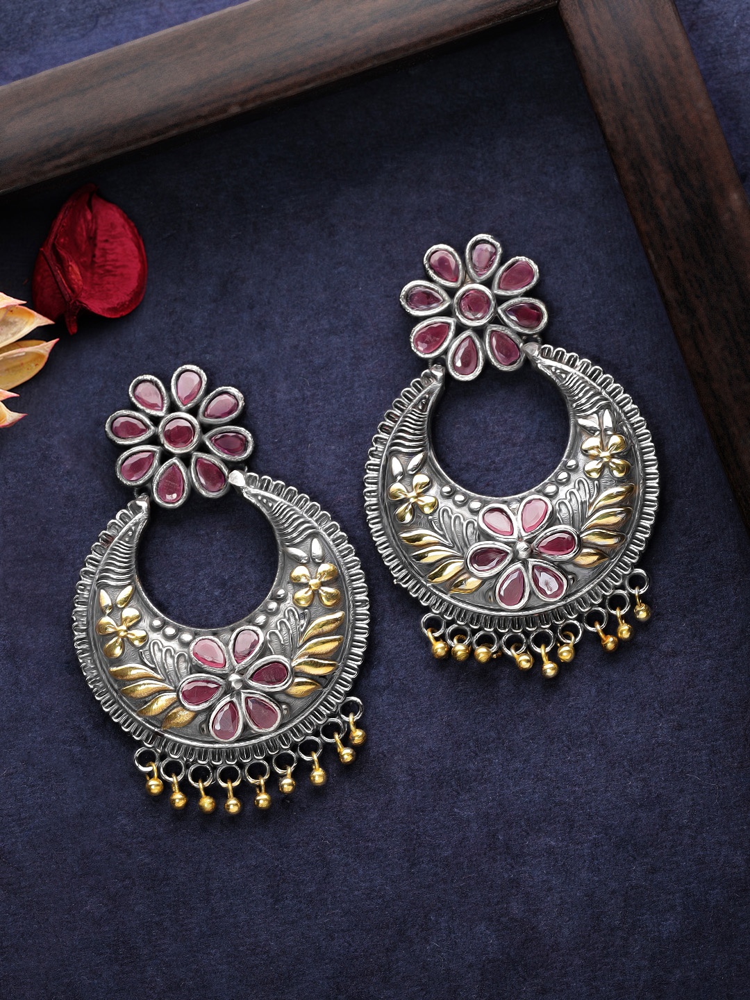 

Rubans Oxidised Silver-Toned & Red Classic Chandbalis