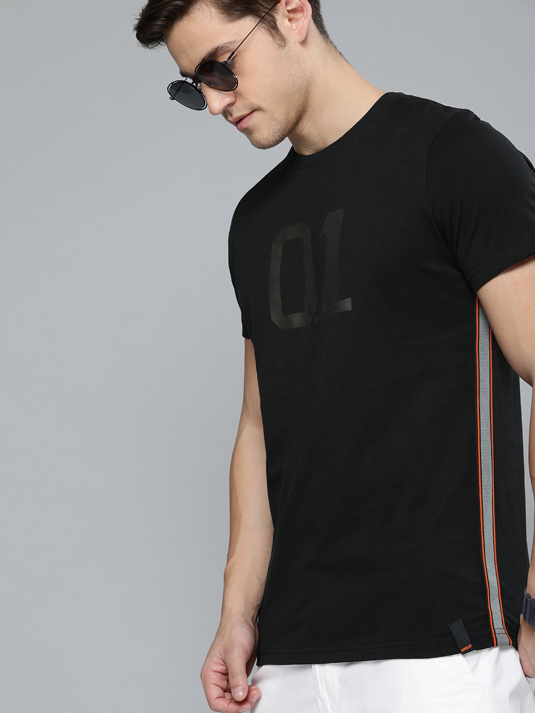 

SINGLE Men Black Printed Round Neck Pure Cotton T-shirt With Side Stripes