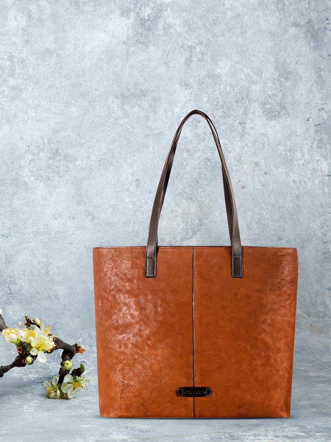 

Hidesign Tan Brown Solid Leather Shoulder Bag