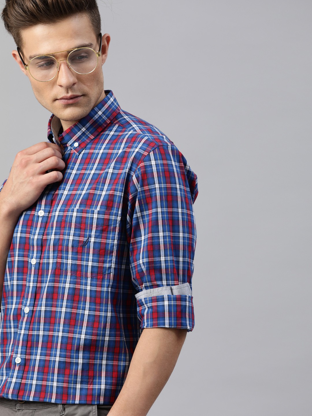 

Nautica Men Red & Navy Blue Classic Fit Checked Casual Shirt