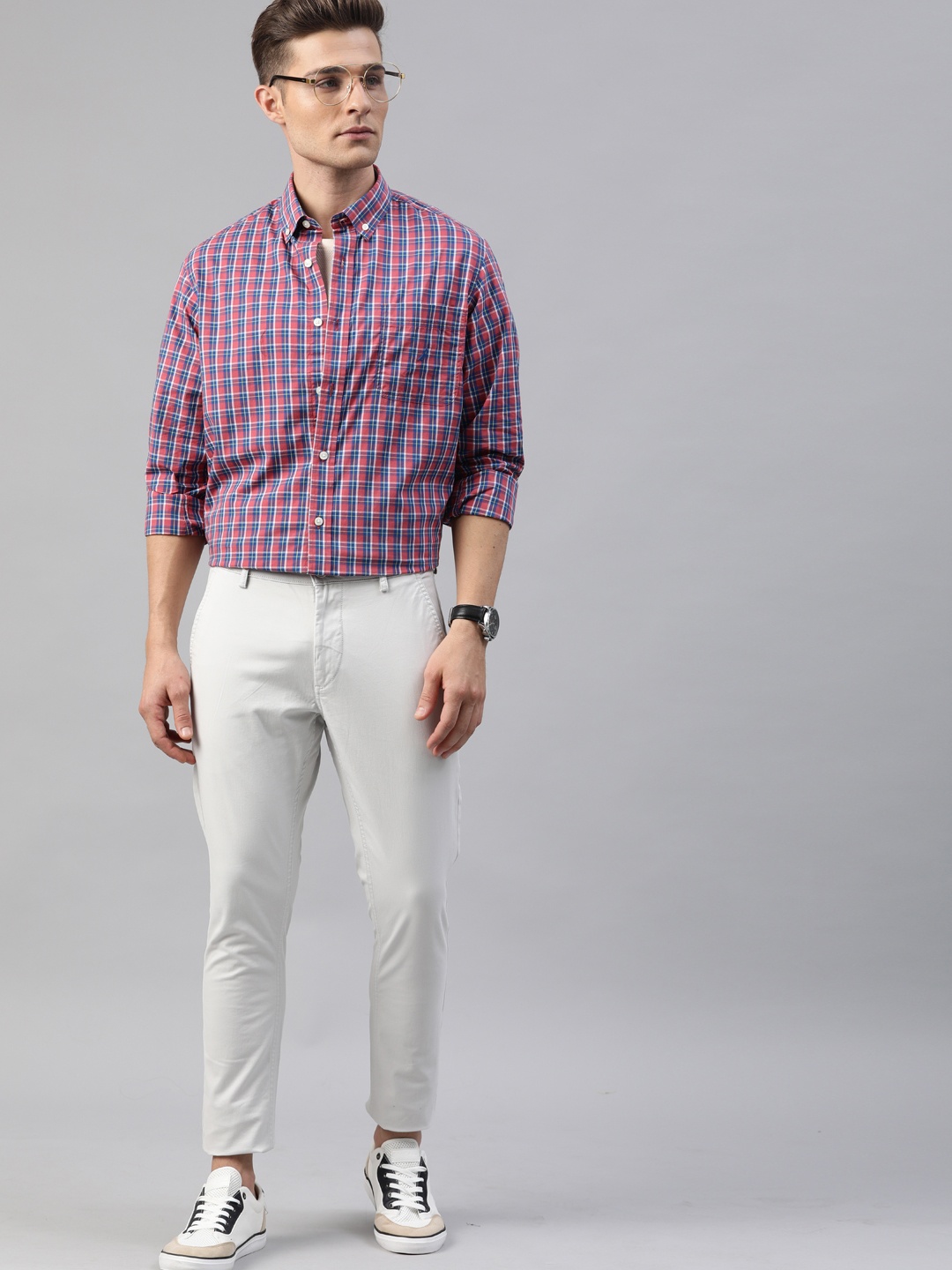 

Nautica Men Navy Blue & Red Classic Fit Checked Casual Shirt