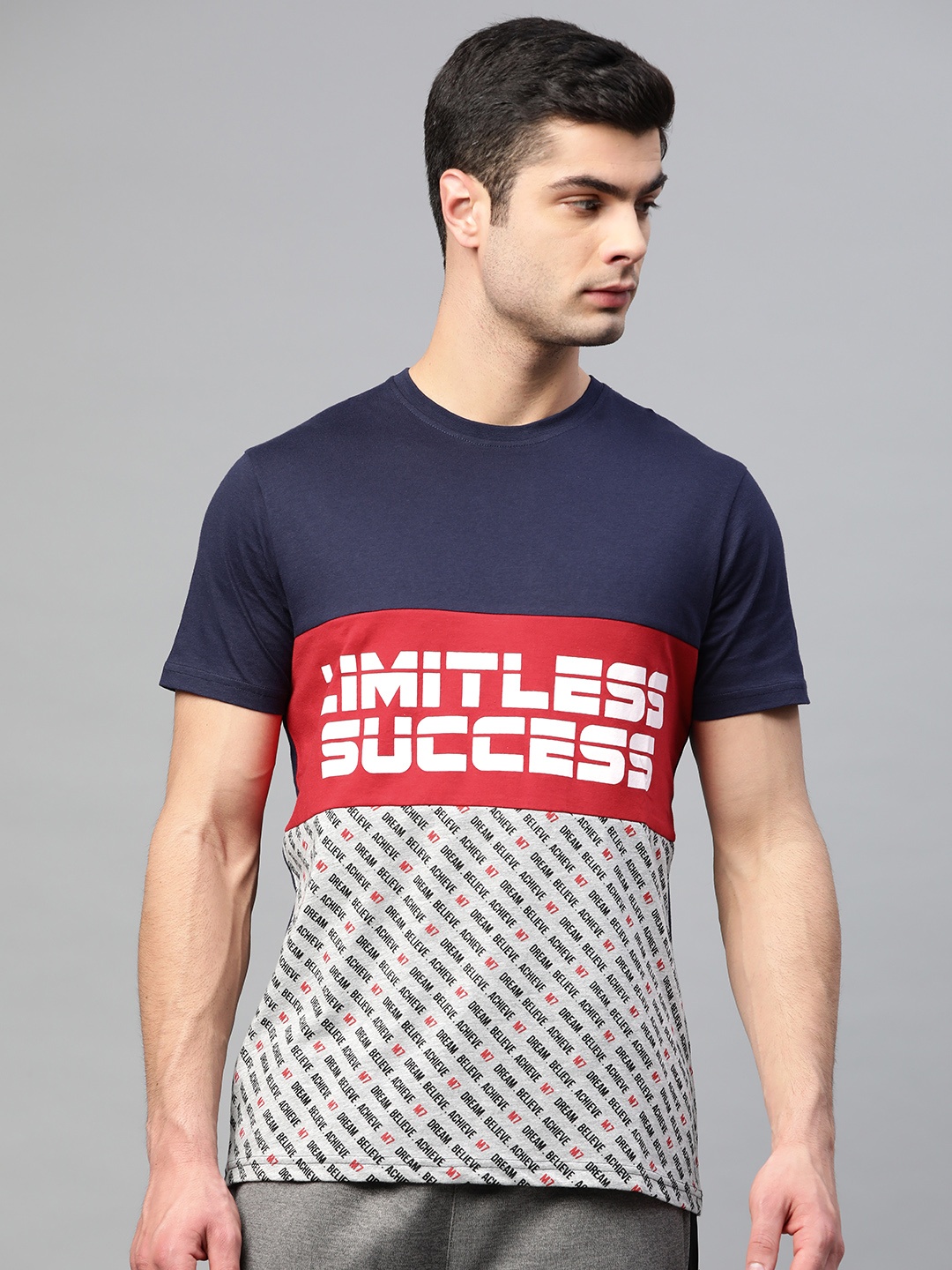 

Metronaut Men Grey & Navy Blue Typography Print Round Neck T-shirt