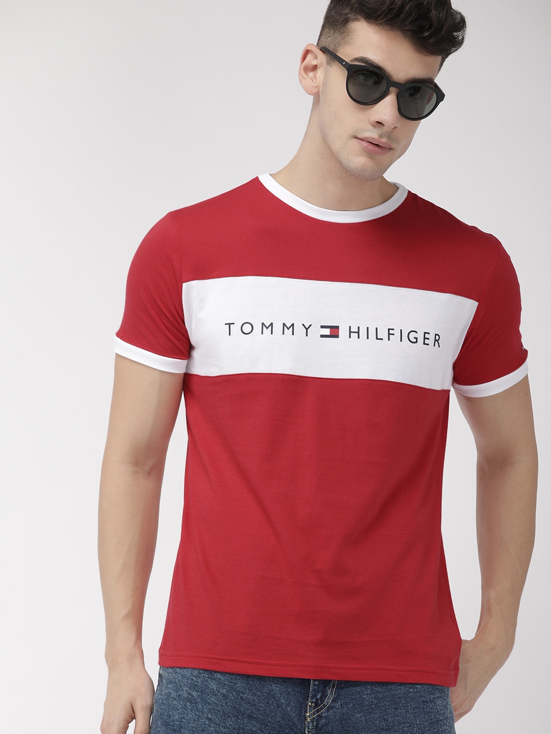

Tommy Hilfiger Men Red White Colourblocked Round Neck Pure Cotton T-shirt