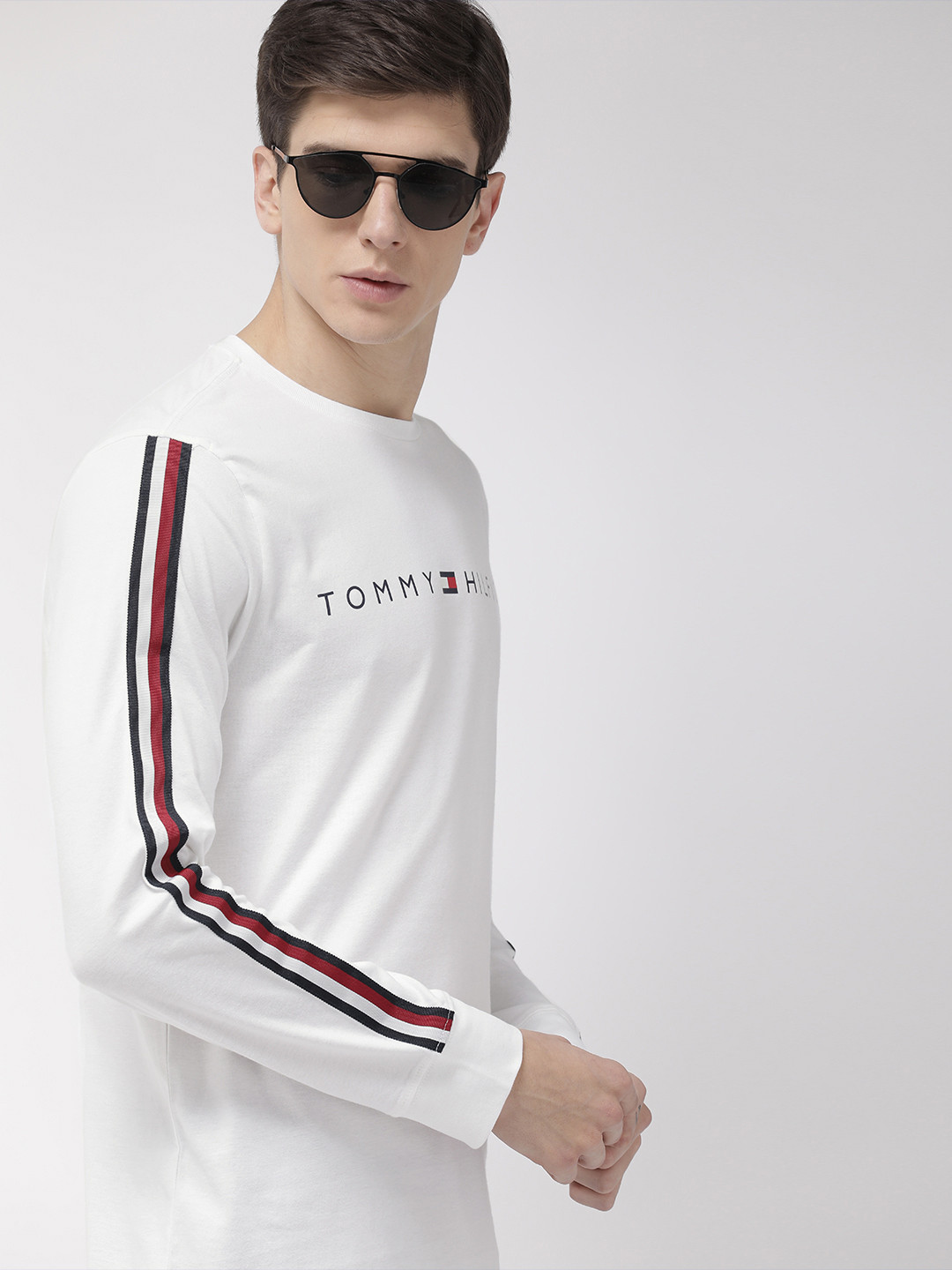

Tommy Hilfiger Men White Solid Round Neck Pure Cotton T-shirt