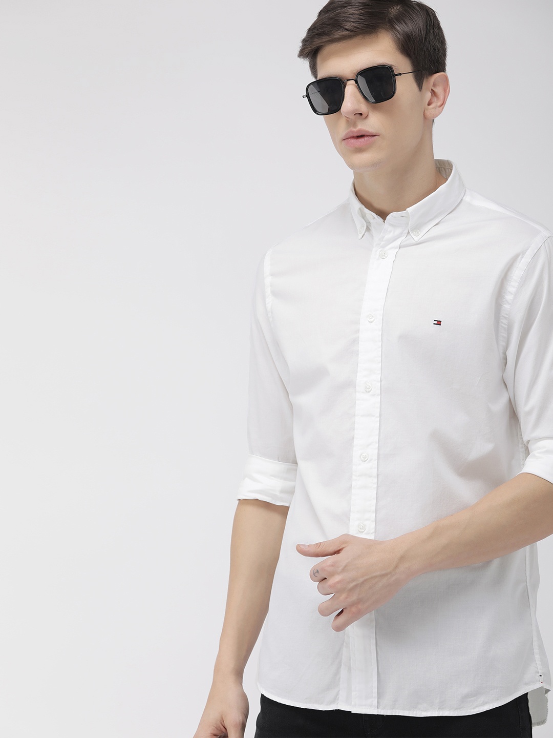 

Tommy Hilfiger Men White Regular Fit Solid Casual Shirt