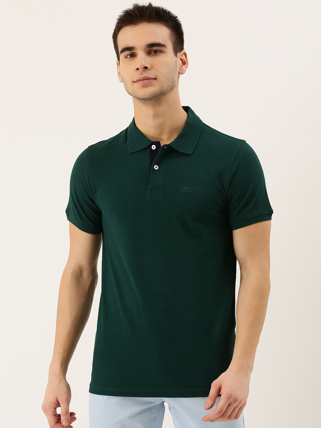 

INVICTUS Men Green Solid Polo Collar T-shirt