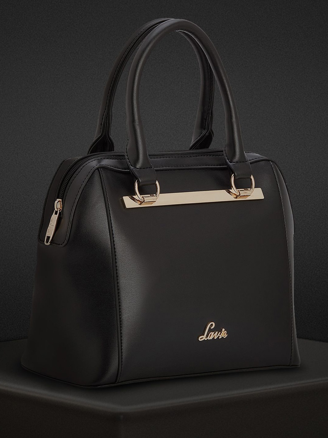 

Lavie Eero Black Solid Structured Handheld Box Bag