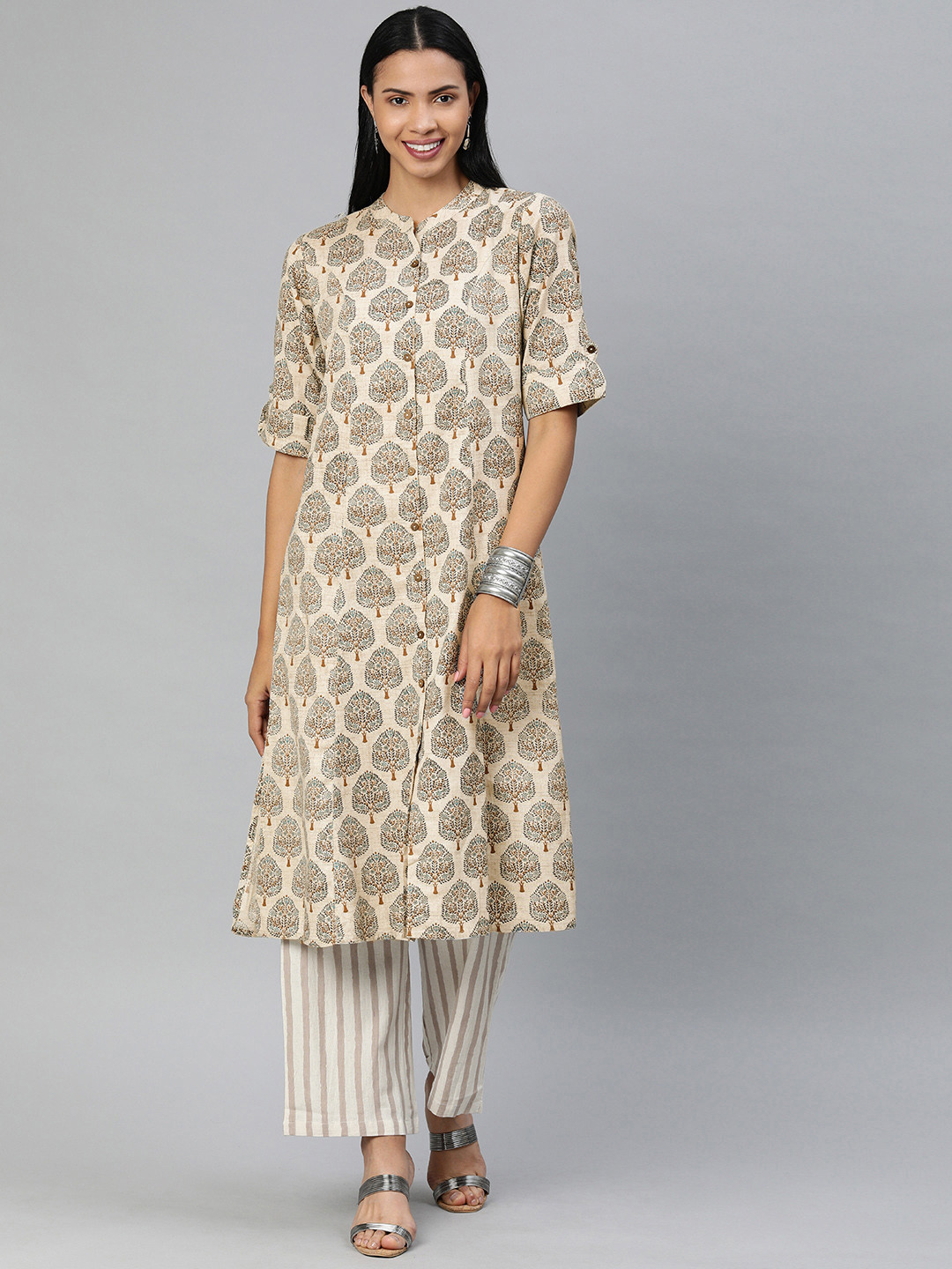 

Divena Women Cream-Coloured & Blue Printed A-Line Kurta