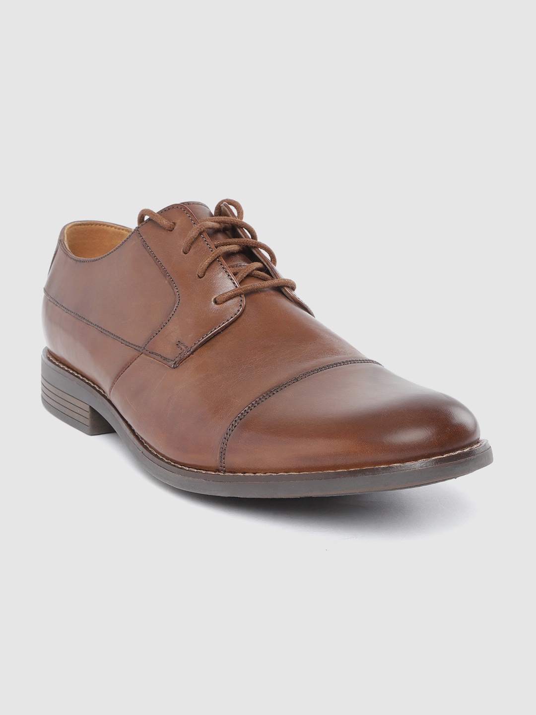

Clarks Men Brown Solid Leather Formal Derbys