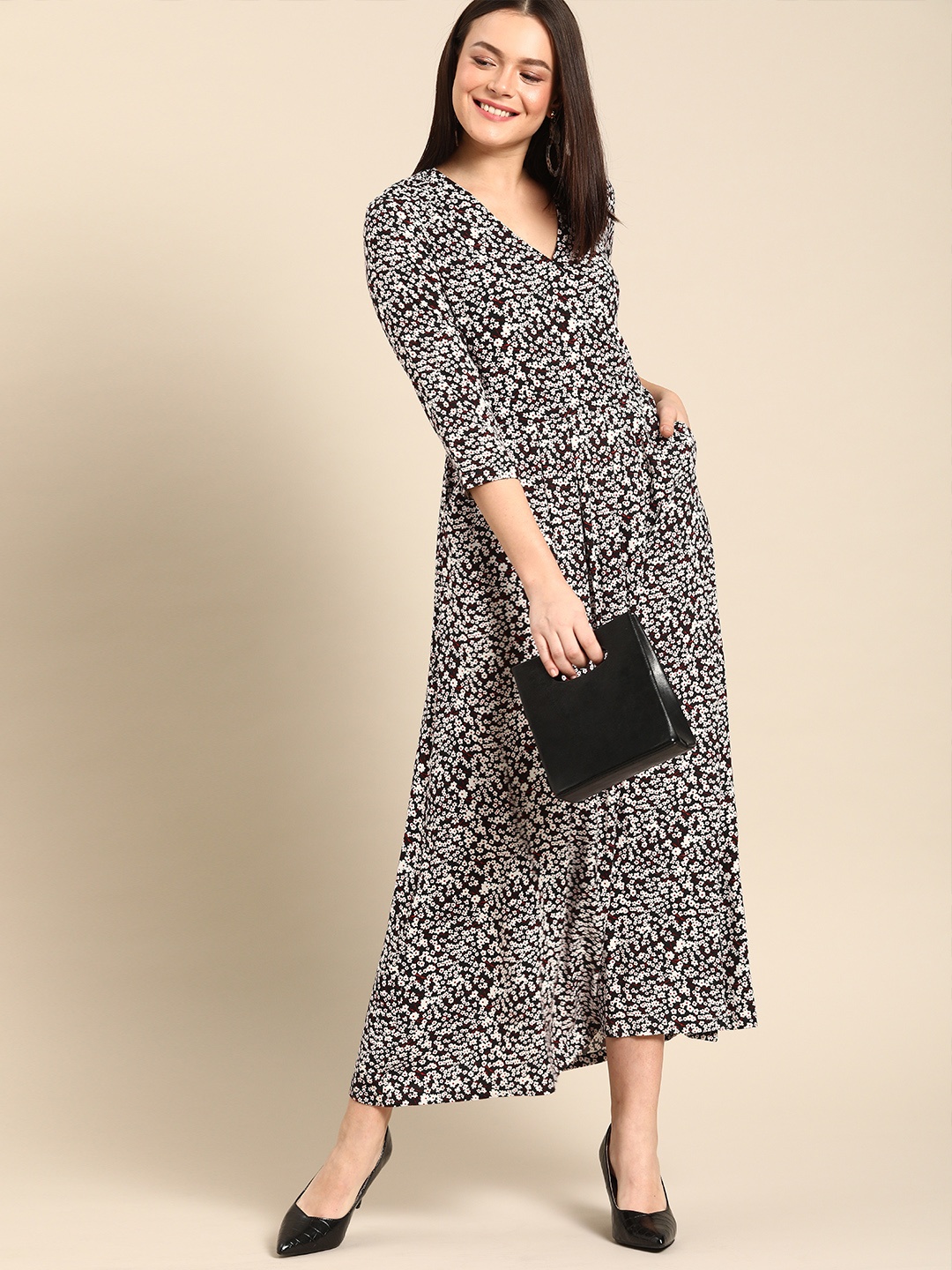 

DressBerry Black Floral Print Wrap Dress