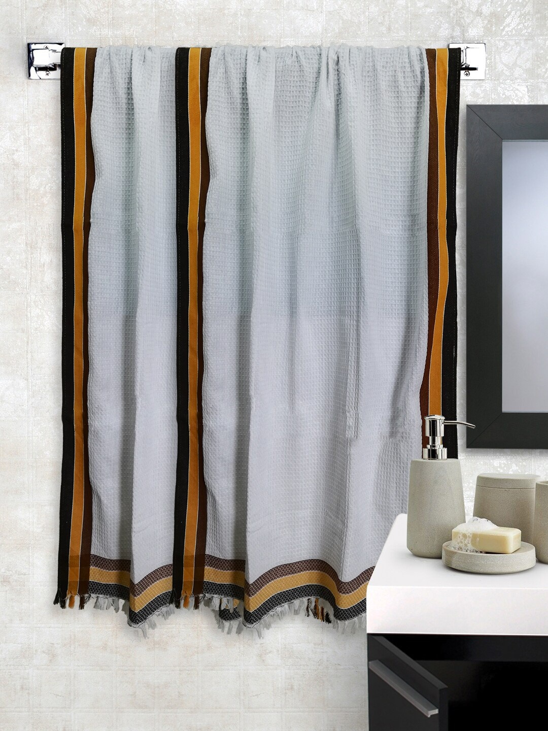 

Athom Trendz Set of 2 White & Brown Striped 210 GSM Cotton Bath Towels