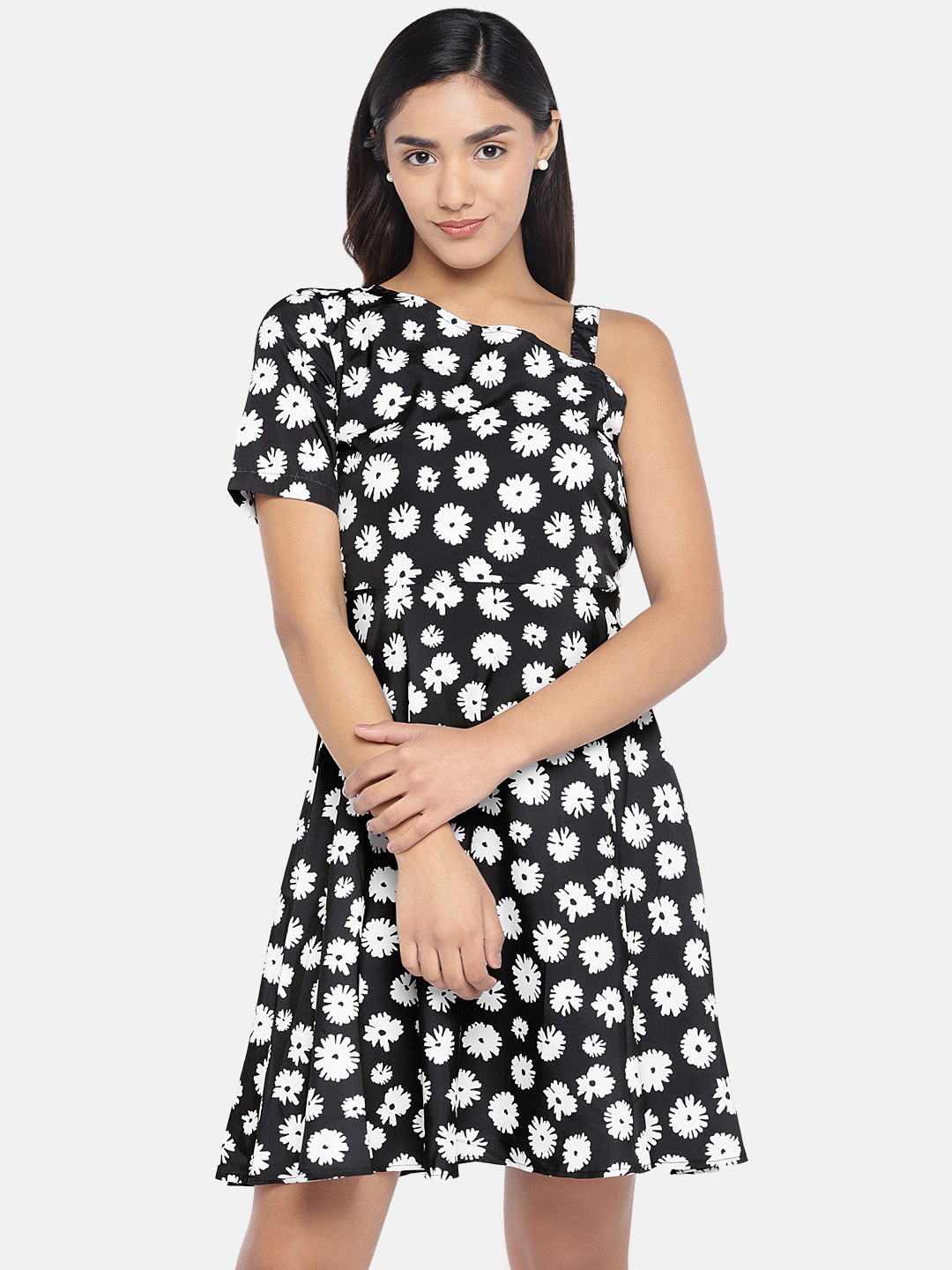 

Globus Women Black & White Floral Printed A-Line Dress