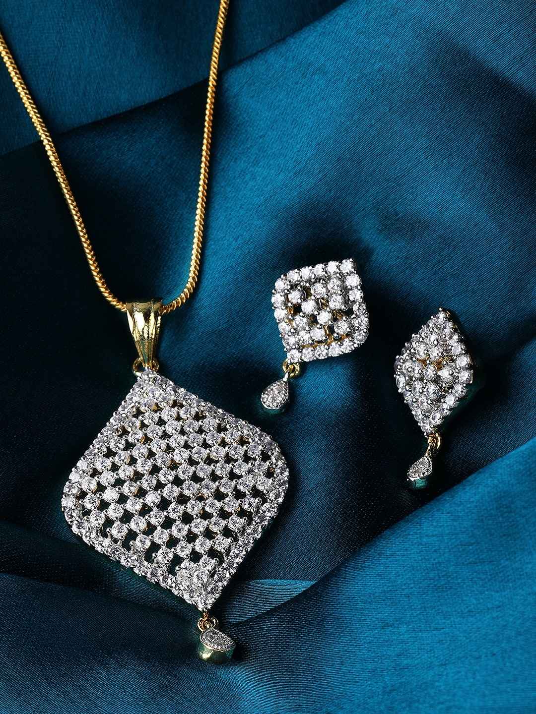 

Rubans Gold-Plated & White Cubic Zirconia Stone-Studded Jewellery Set