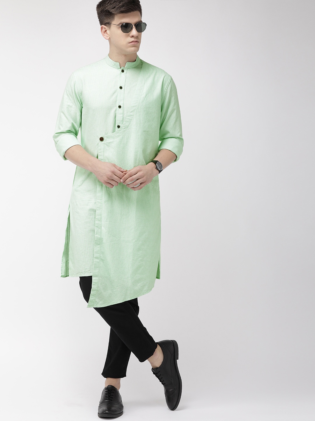 

The Indian Garage Co Men Green & White Checked Asymmetric Straight Kurta