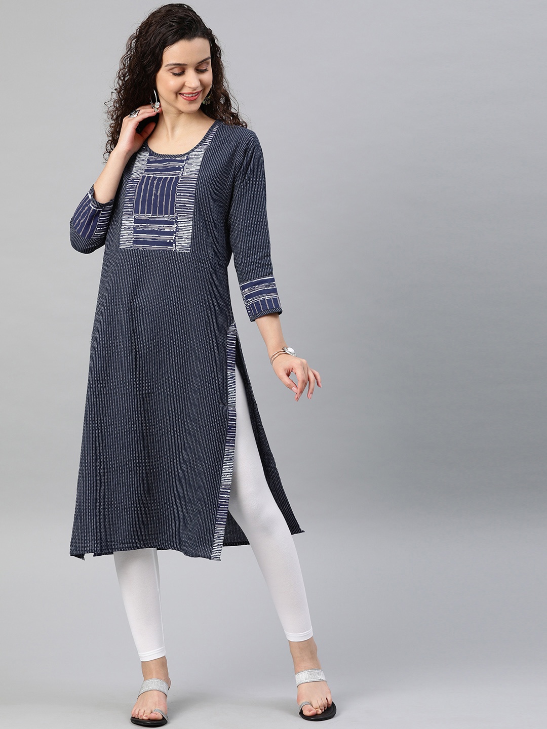 

YASH GALLERY Women Navy Blue Printed Straight Kurta