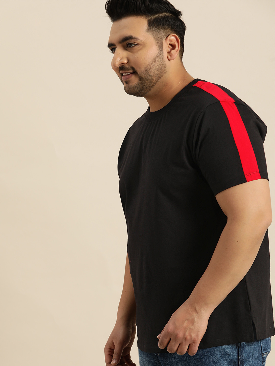 

Sztori Plus Size Men Black Solid Round Neck Pure Cotton T-shirt