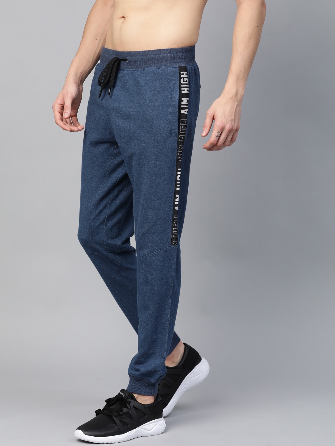 

HRX by Hrithik Roshan Men Navy Melange Regular Fit Rapid Dry Antimicrobial Training Jogger, Navy blue