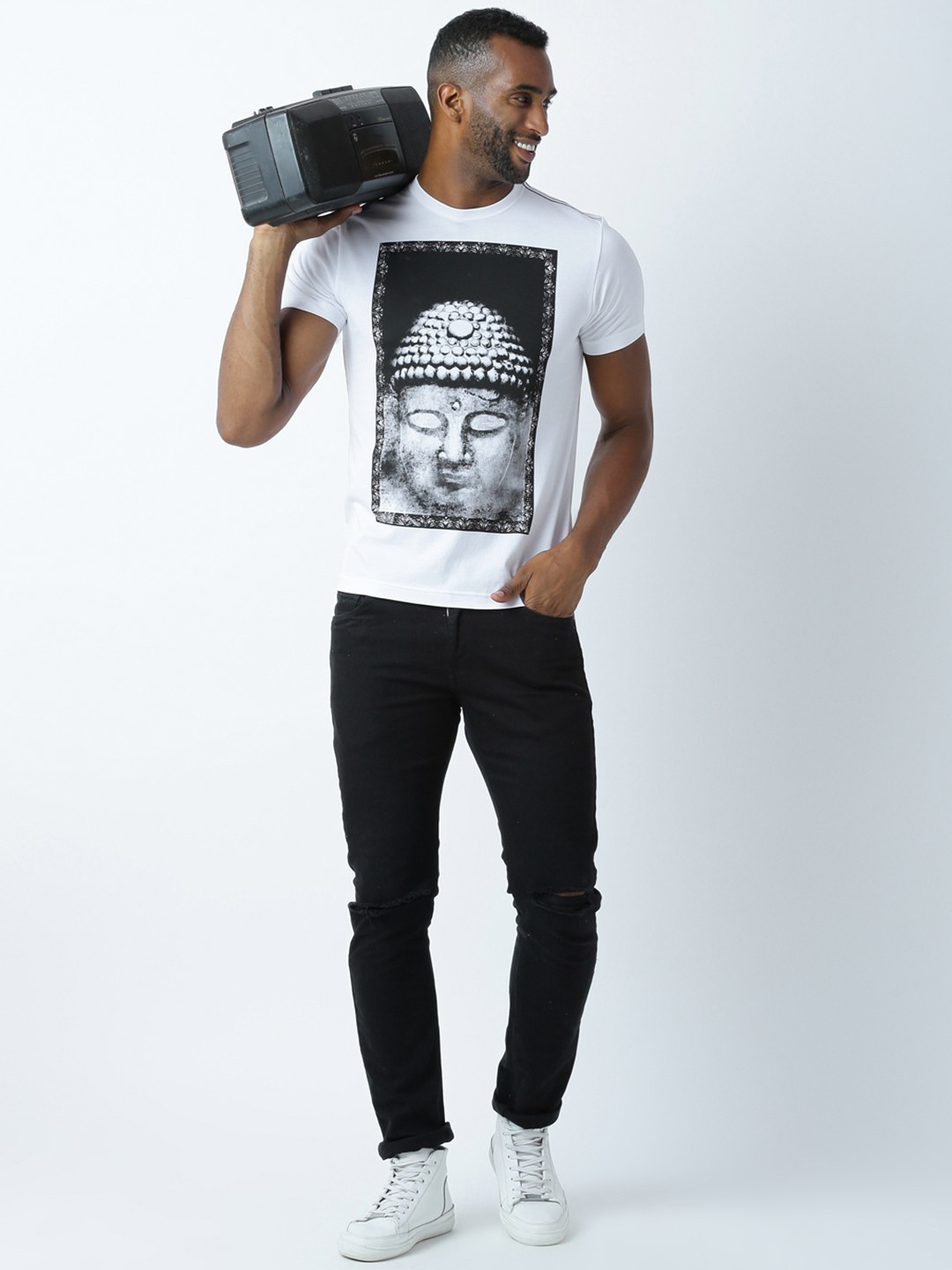 

Huetrap Men White Printed Round Neck T-shirt