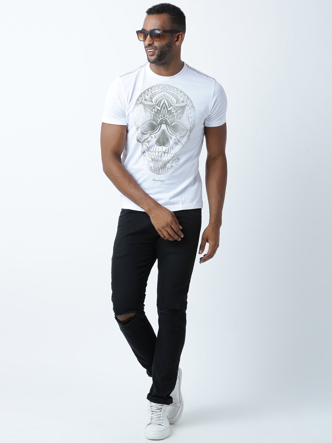 

Huetrap Men White Printed T-shirt