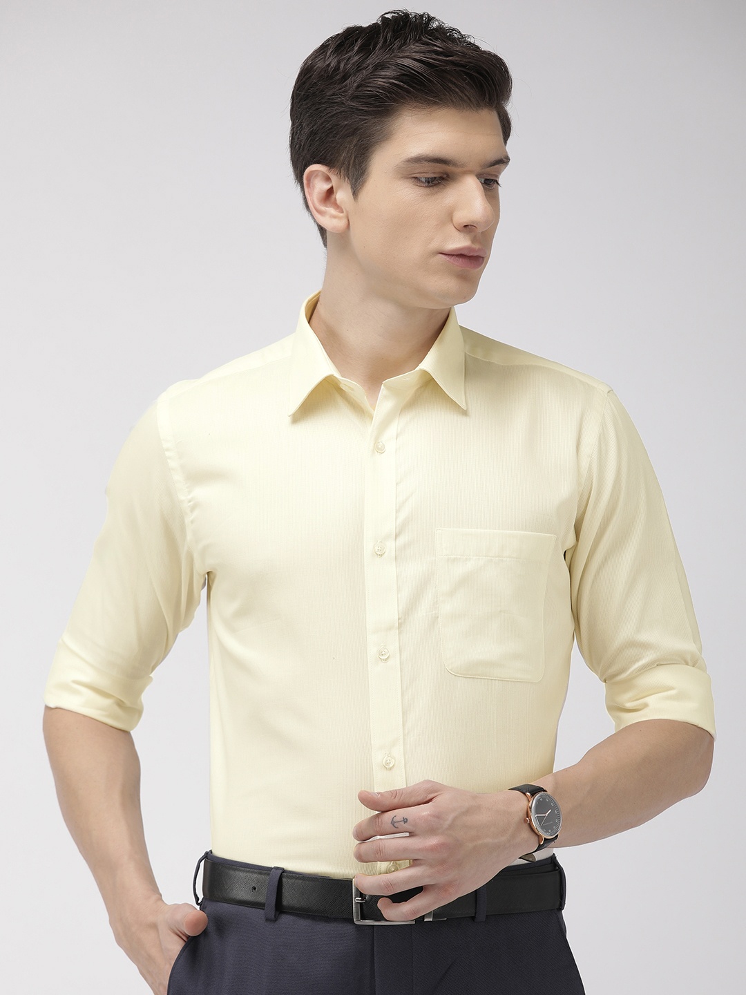 

Raymond Men Cream-Coloured Slim Fit Textured Formal Shirt