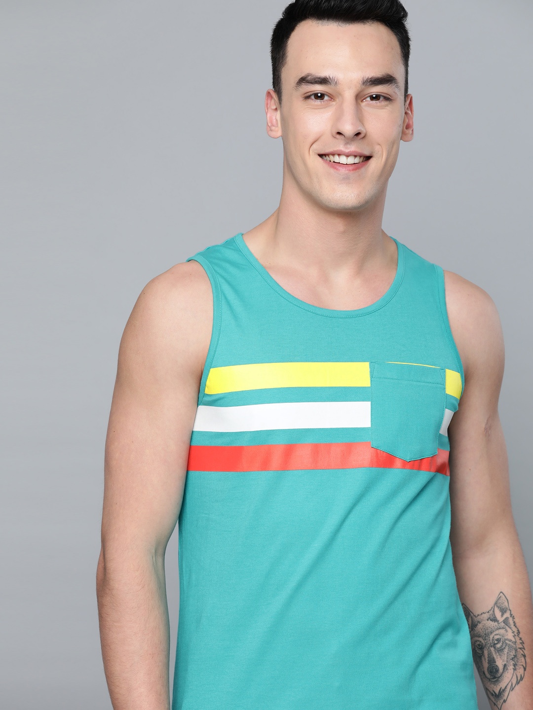 

Mast & Harbour Men Blue Striped Round Neck T-shirt