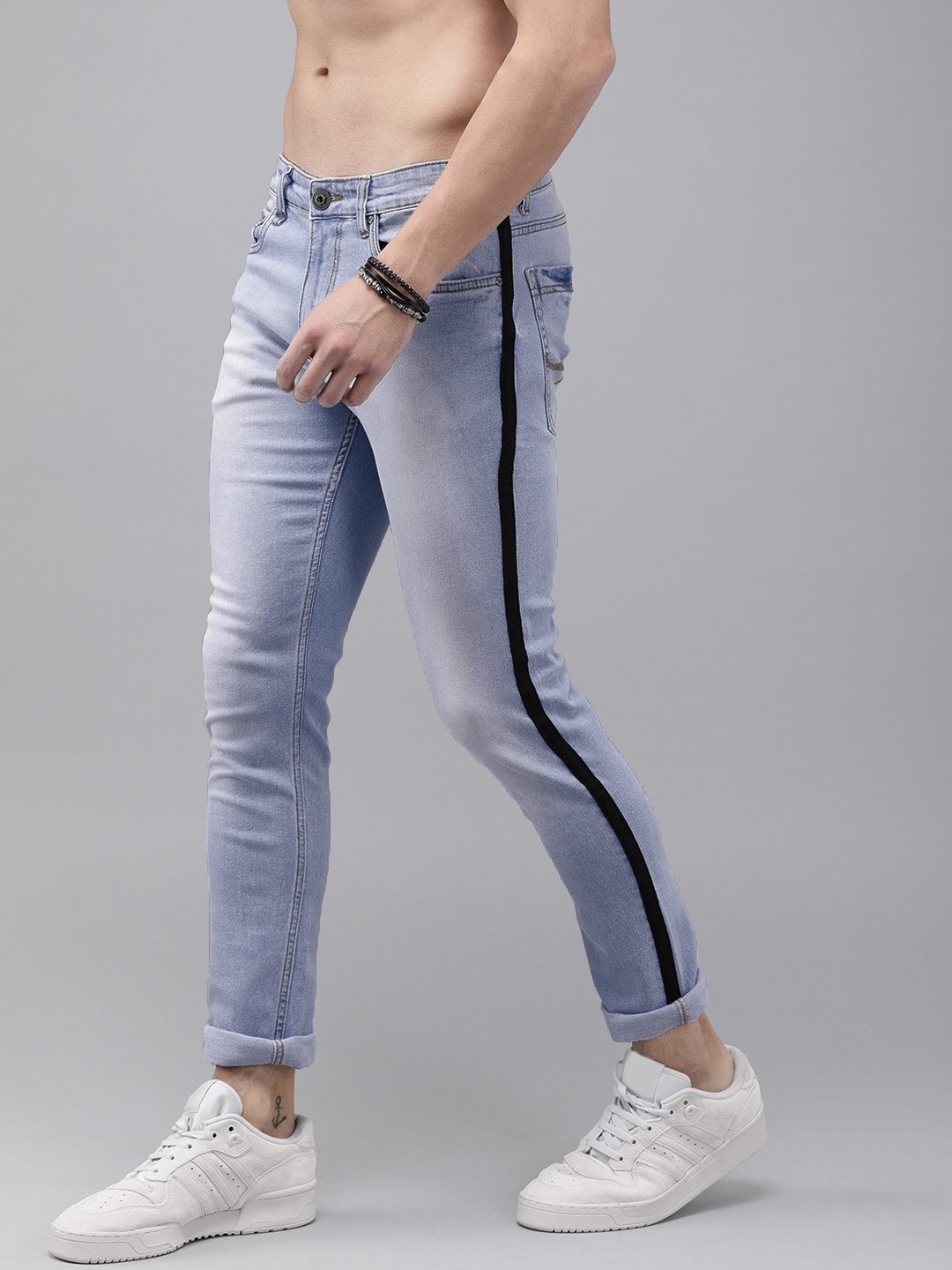 

The Roadster Lifestyle Co Men Blue Skinny Fit Mid-Rise Clean Look Stretchable Jeans