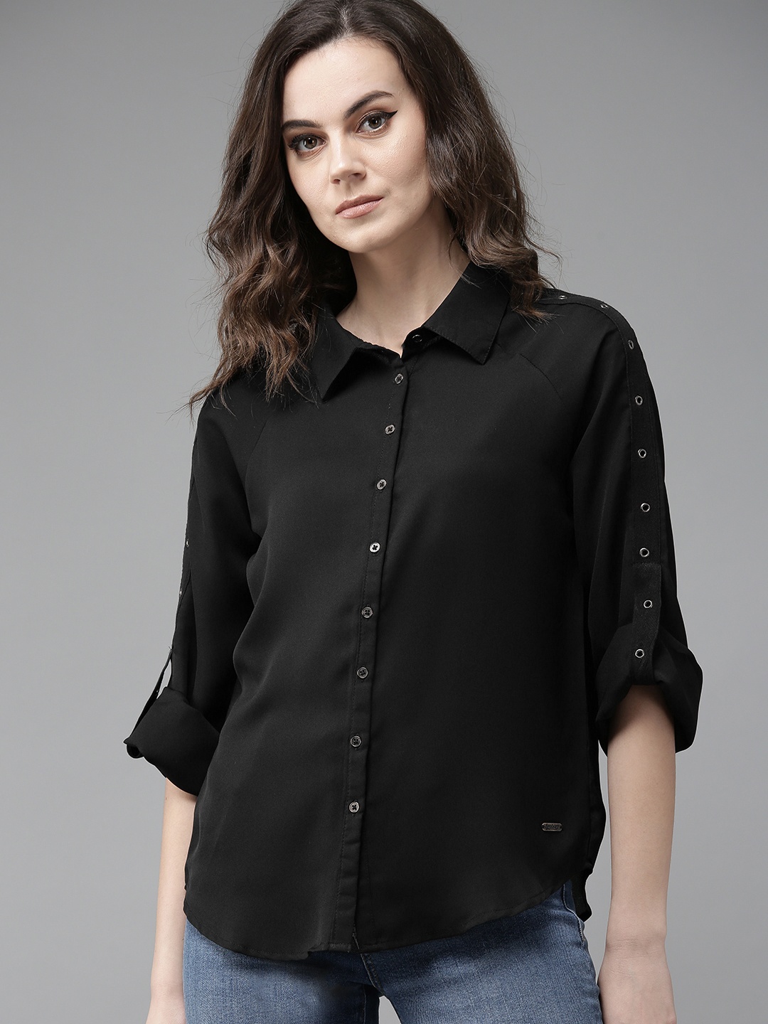 

The Roadster Lifestyle Co Women Black Regular Fit Solid Casual Shirt