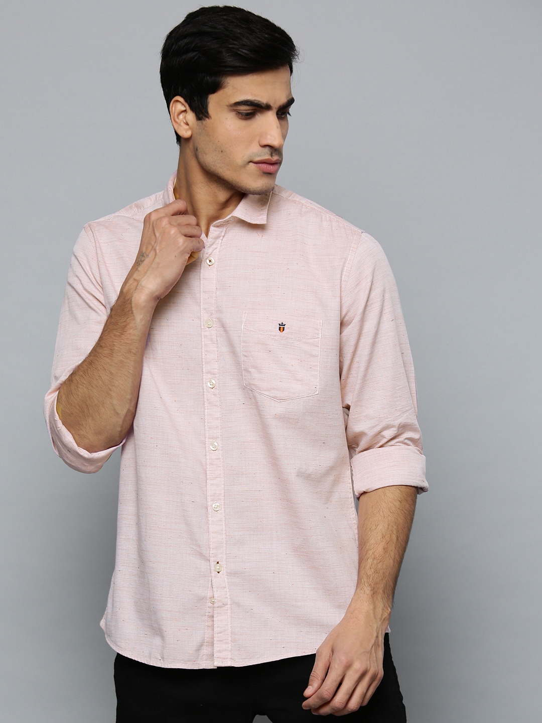 

Louis Philippe Sport Men Pink Slim Fit Solid Casual Shirt