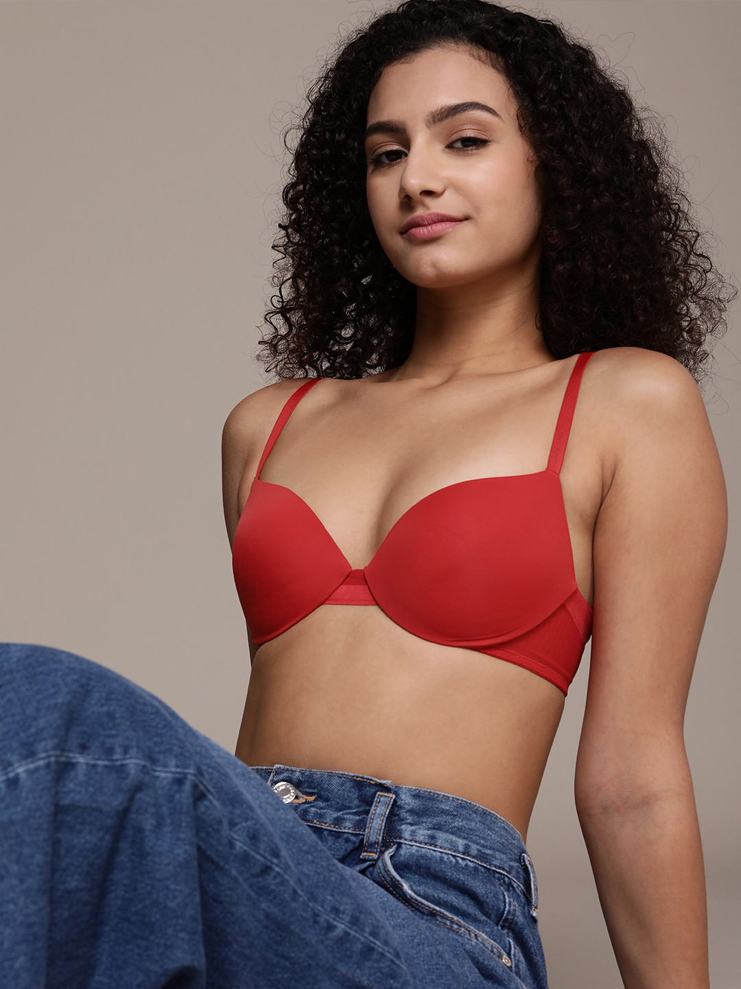 

Calvin Klein Underwear Red Lightly Padded Plunge Bra QF1739ADRYM-RYM-MANIC RED