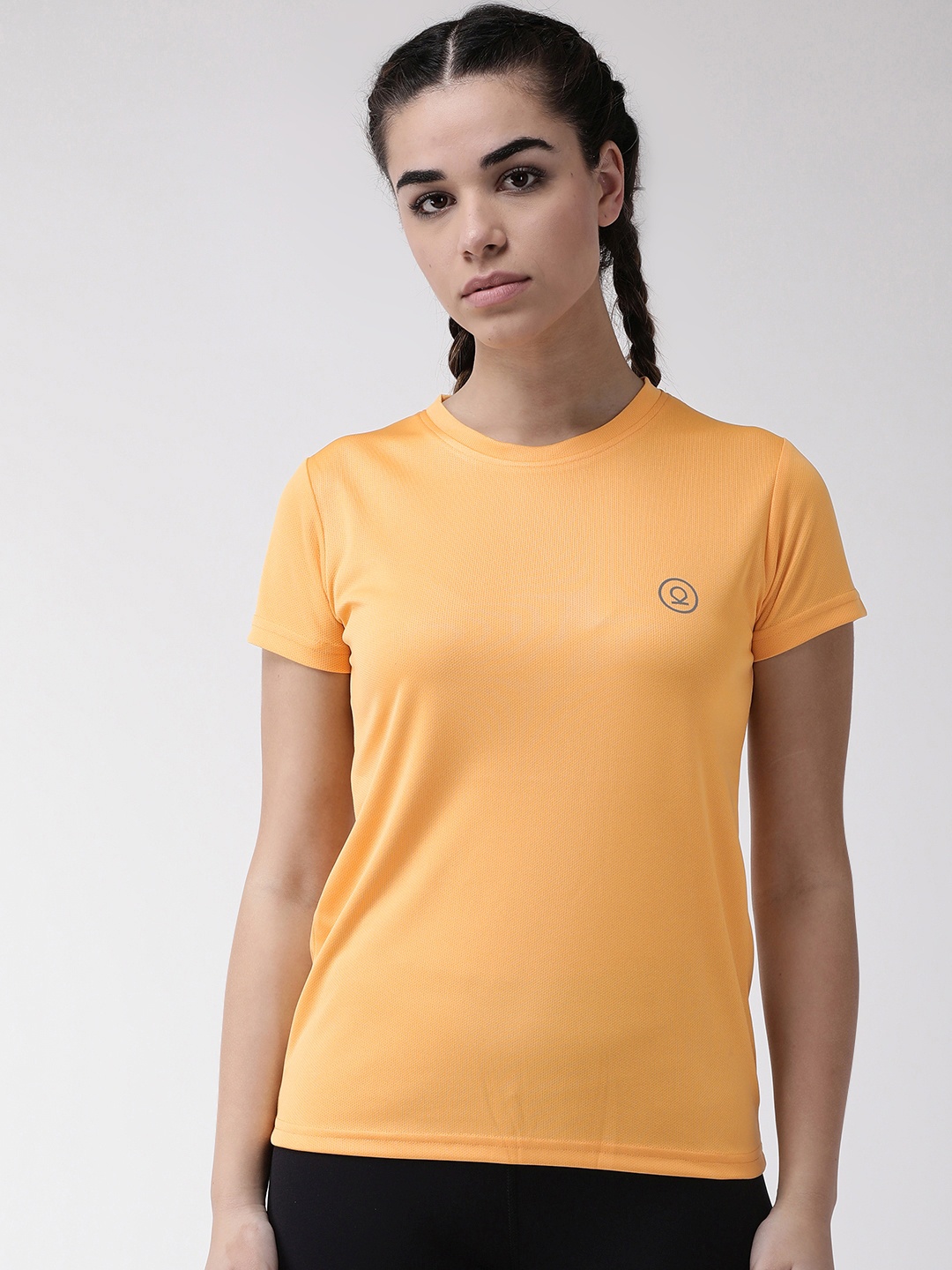 

CHKOKKO Women Yellow Solid Round Neck T-shirt