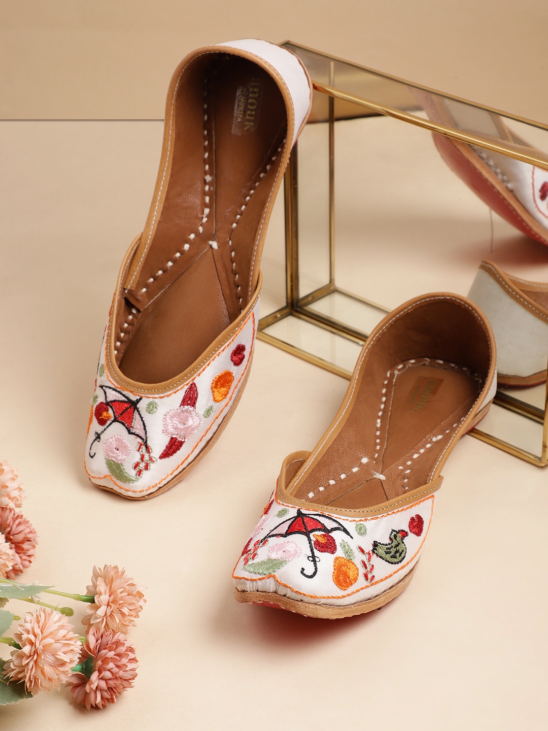

Anouk Women Off-White & Red Embroidered Mojaris