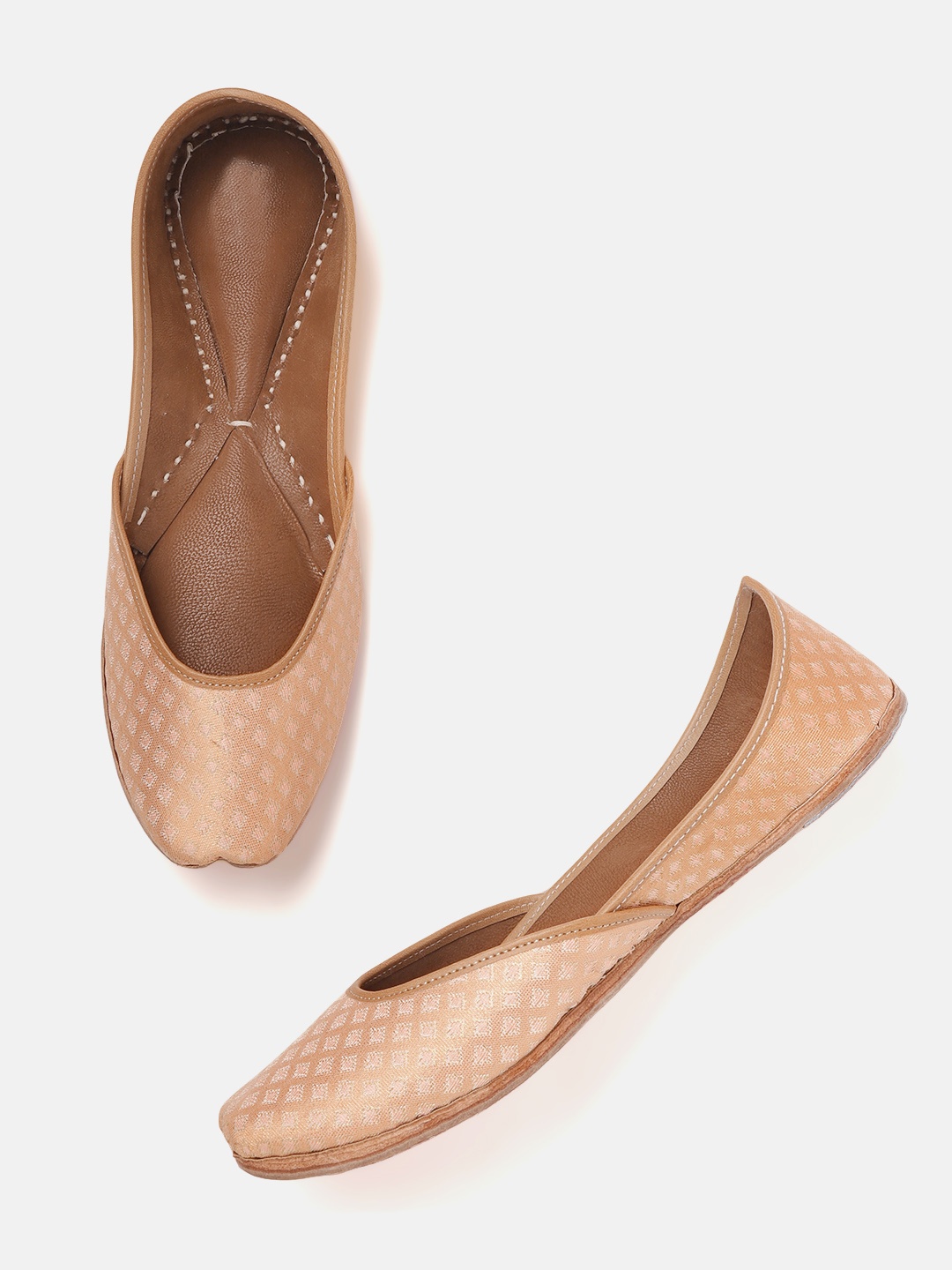 

Anouk Women Rose Gold-Toned & Peach-Coloured Woven Design Mojaris